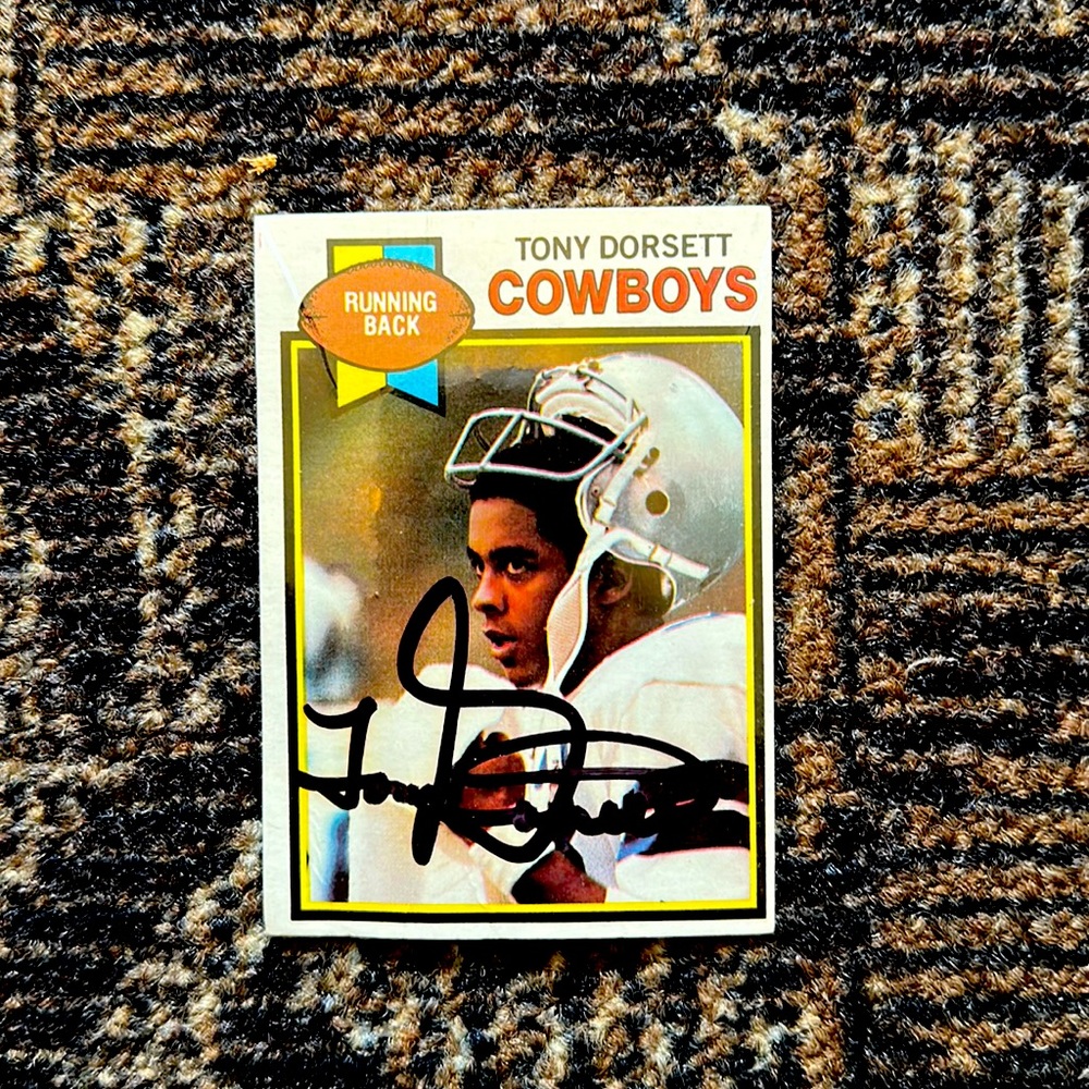 Mint condition 2nd year Tony Dorsett Dallas Cowboys card.